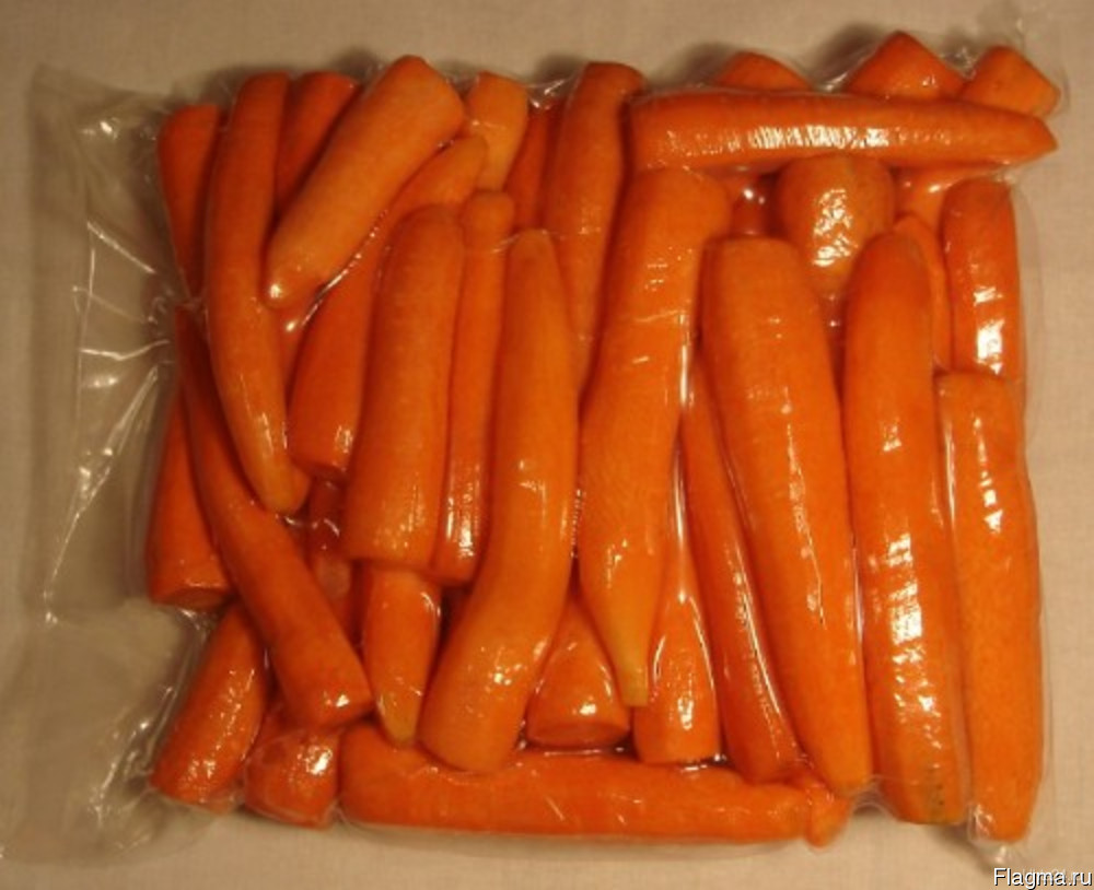 Очищенные овощи хранят. Морковь в вакуумной упаковке. Овощи в вакуумной упаковке. Упаковка овощей в вакуумную упаковку. Морковь очищенная, вакуумная упаковка.