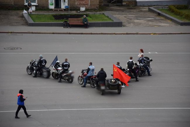 Сегодня в Ухте состоялся мотоавтопробег в поддержку российской армии